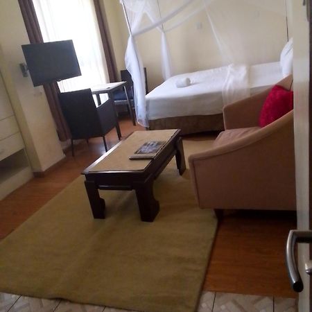 Eddy Suites, Emeli Hotel Ναϊρόμπι Εξωτερικό φωτογραφία