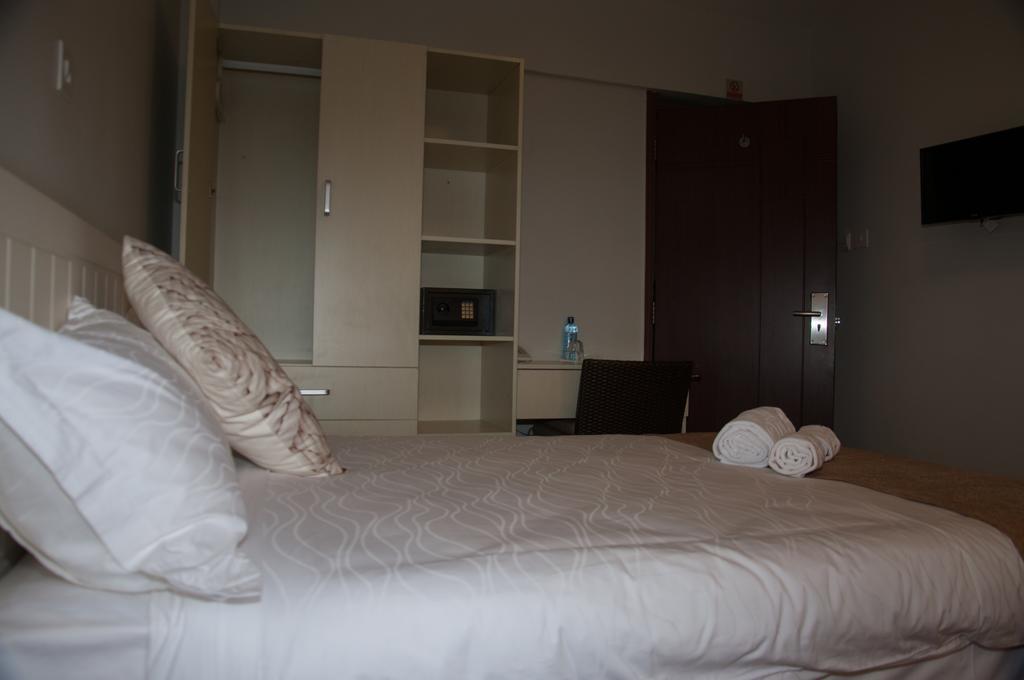 Eddy Suites, Emeli Hotel Ναϊρόμπι Δωμάτιο φωτογραφία